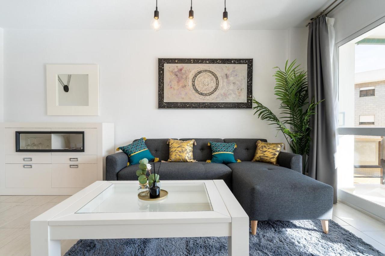 Sea View 2 Bedroom Apartment 2 Min Away From The Beach Torremolinos Ngoại thất bức ảnh