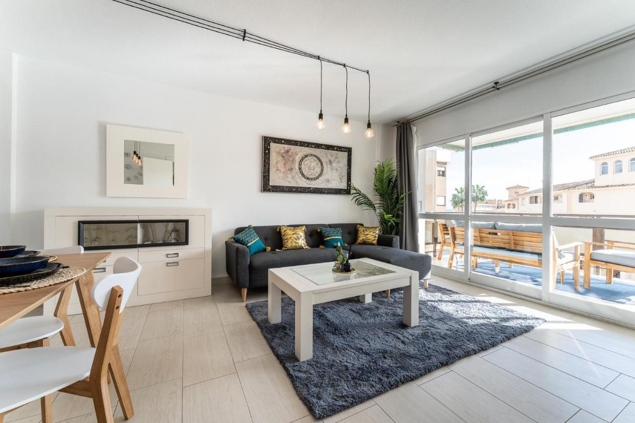 Sea View 2 Bedroom Apartment 2 Min Away From The Beach Torremolinos Ngoại thất bức ảnh